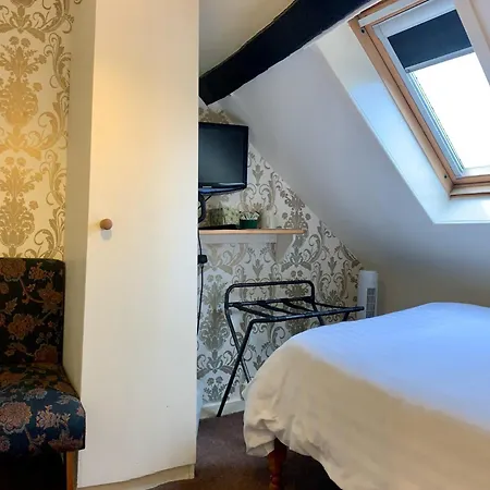 The Crescent Guest house