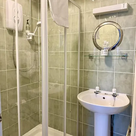 Konukevi The Crescent 3*