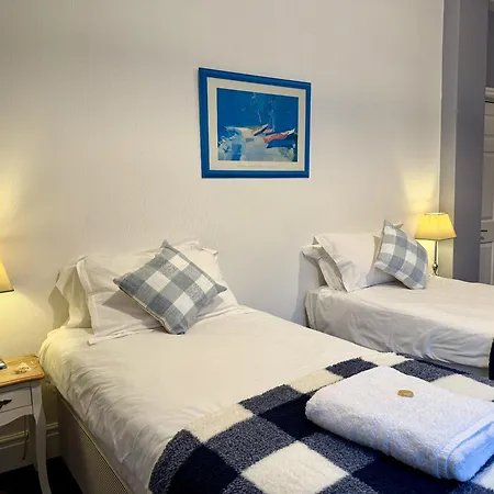 Konukevi The Crescent