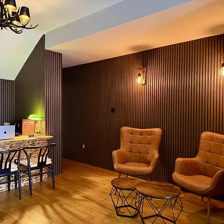 The Crescent 招待所