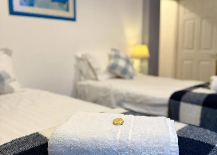 Guest house The Crescent