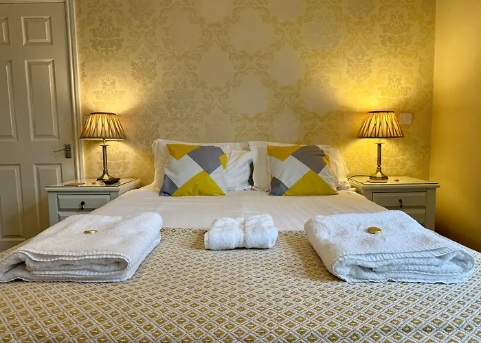 The Crescent Guest house