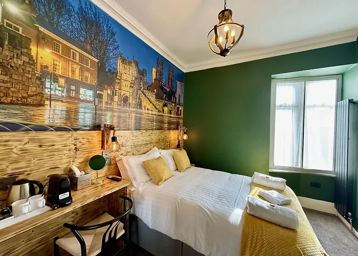 Guest house The Crescent York