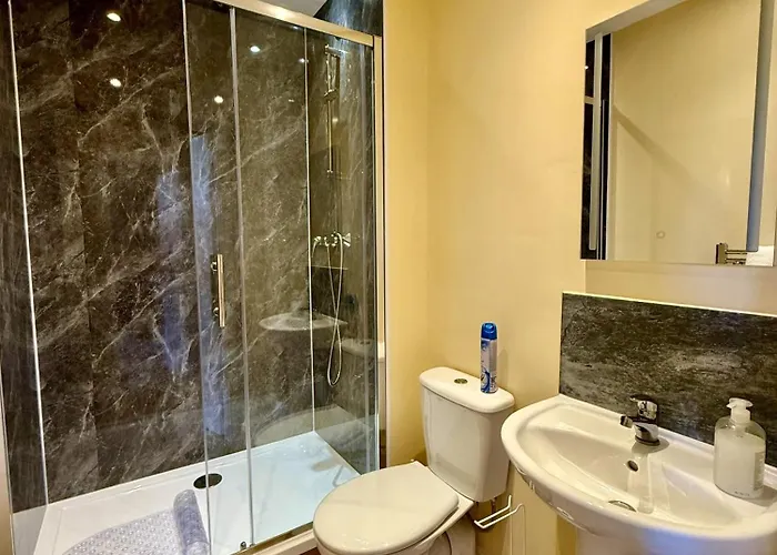 Guest house The Crescent