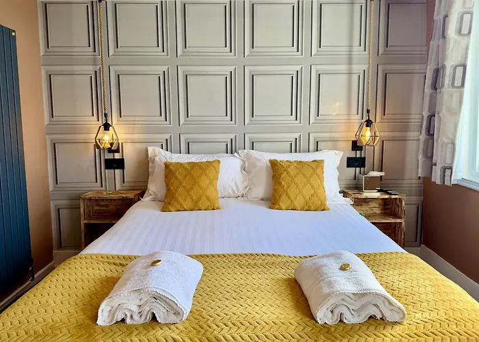 Guest house The Crescent