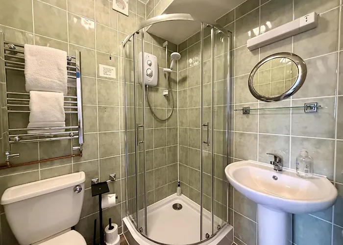 The Crescent Guest house 3*